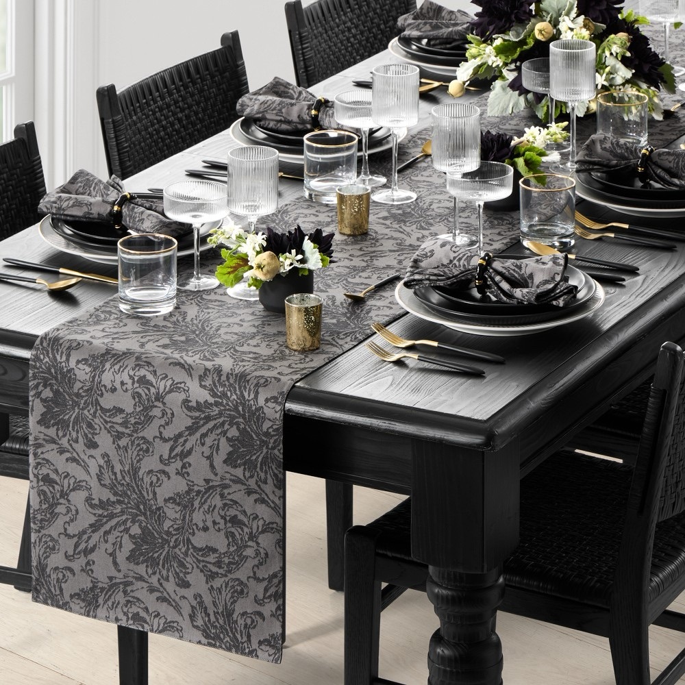 Williams Sonoma Black Damask Table Runner Kitchen Linen Cotton Jacquard NWT 108"